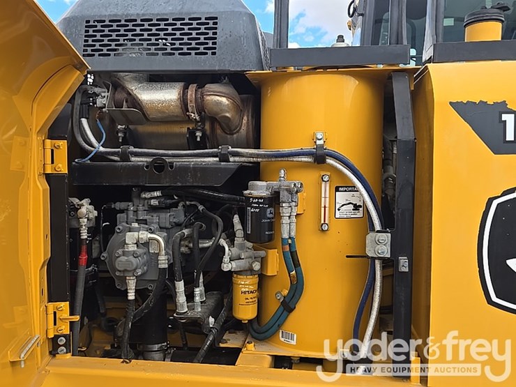 2022-deere-130g-image-42