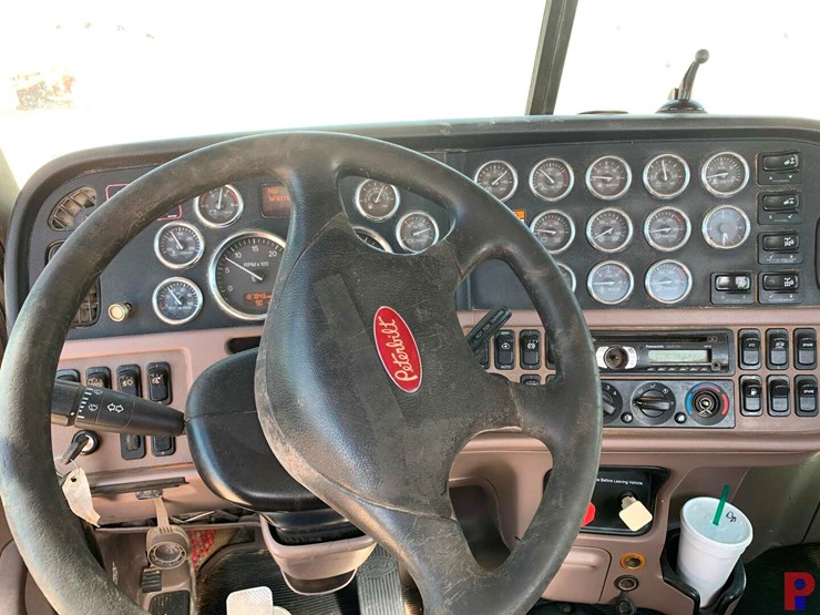 2012-peterbilt-367-image-8