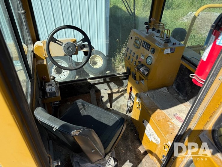 trackmobile-tm3050-railcar-mover-(np6170)-image-57