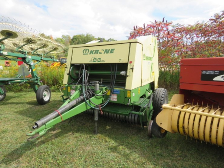 krone-classic---line-130b-round-baler-image-2