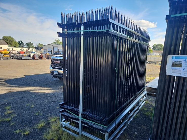 (24)-10'-steel-fence-sections,-image-4