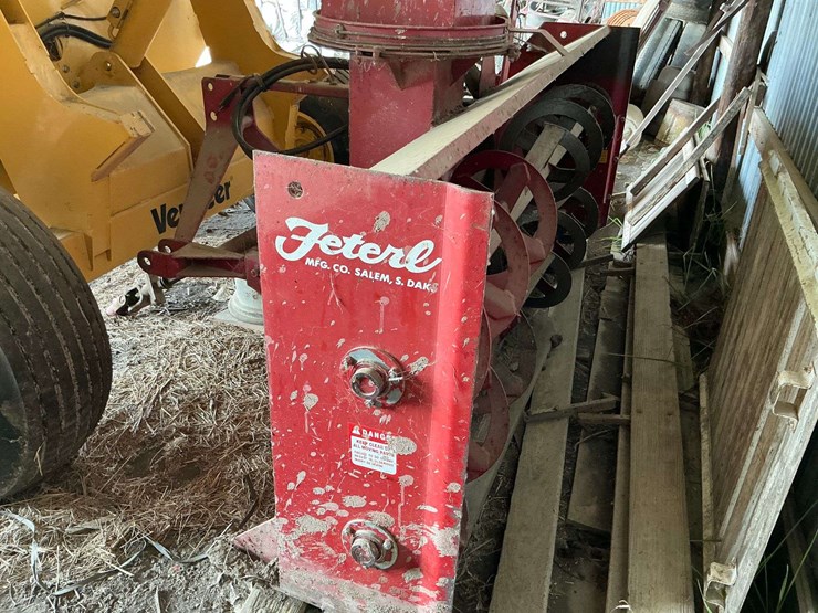 feterl-snow-blower-image-2