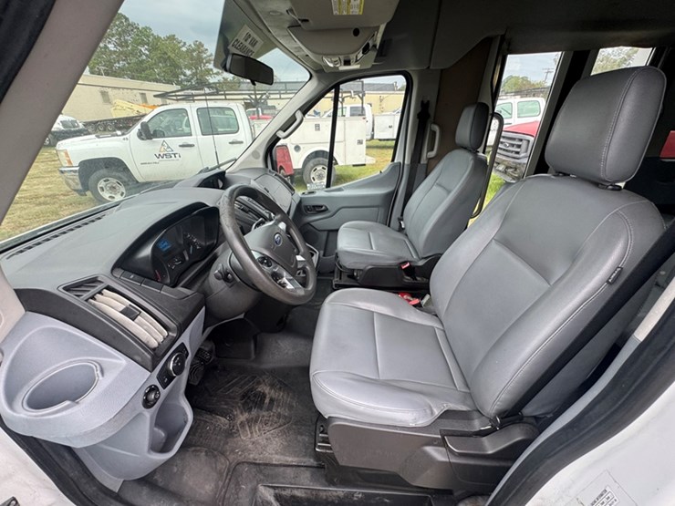 2019-ford-transit-image-5
