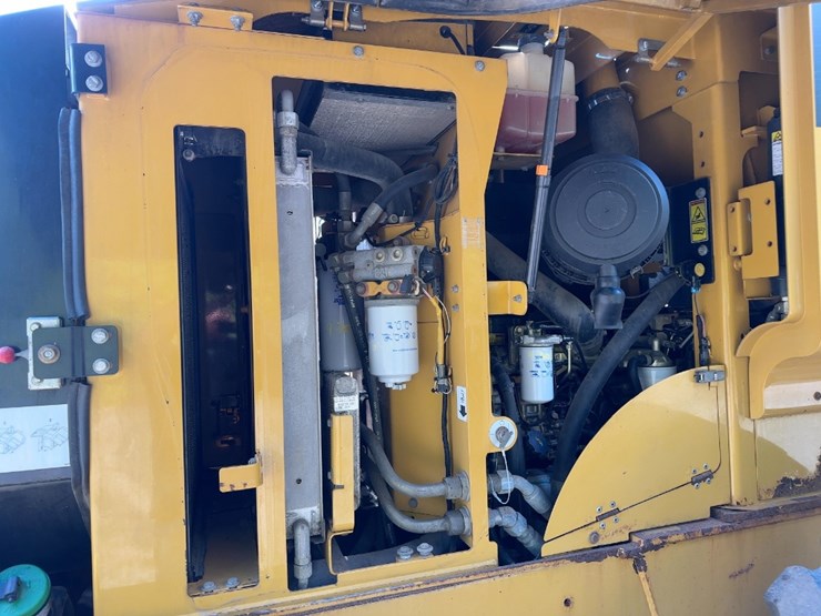 2008-caterpillar-928hz-image-19