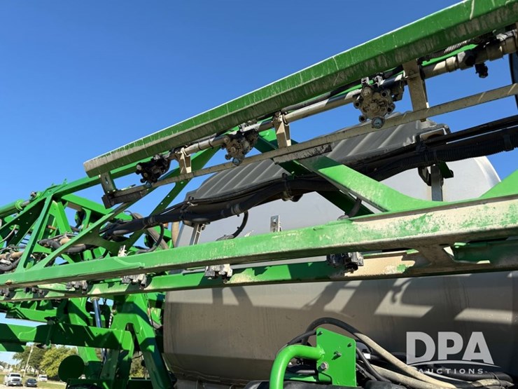 2021-john-deere-r4044-image-86