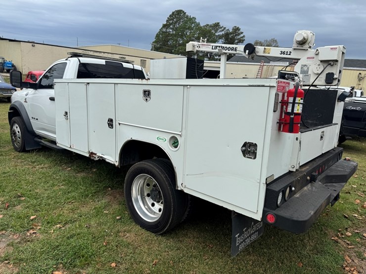 2019-ram-5500-tradesman-image-4