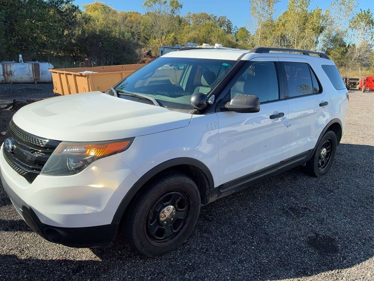 2014-ford-explorer-image-1