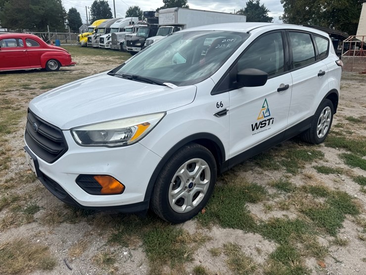 2017-ford-escape-image-1