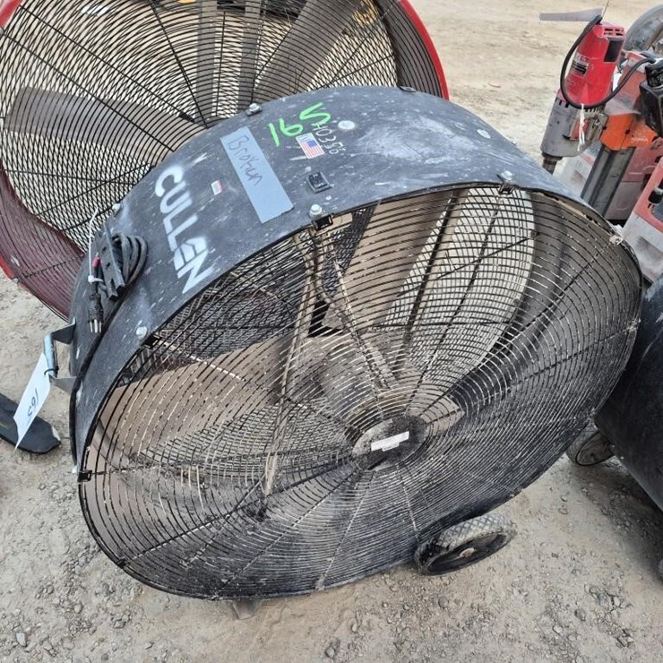 Inudustrial Barn Fan (As-Is Unit)