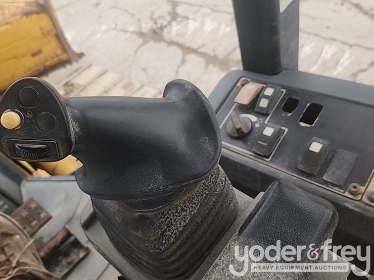 2008-caterpillar-d3k-lgp-image-6