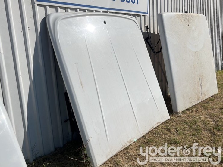 truck-bed-caps-(4-of)-image-6