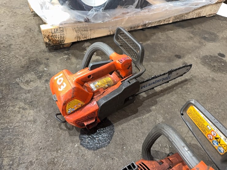 husqvarna-t525-chain-saw-support-equipment-image-1
