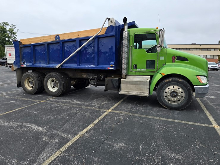 2016-kenworth-t370-image-36