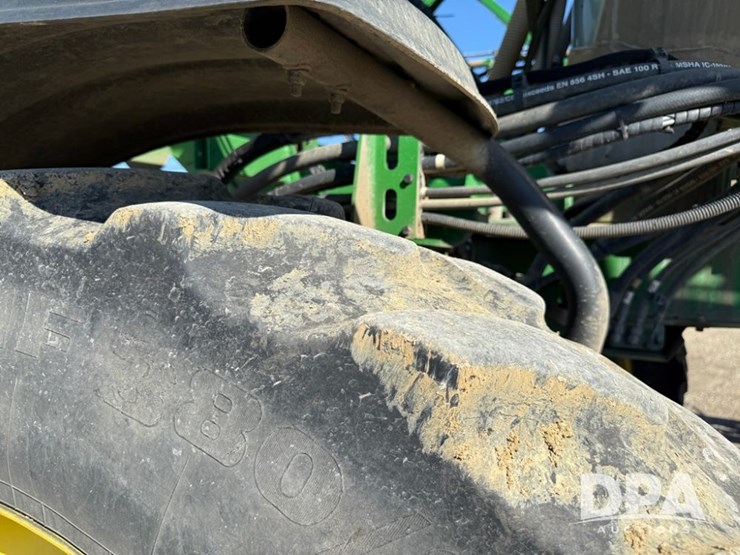 2021-john-deere-r4044-image-53