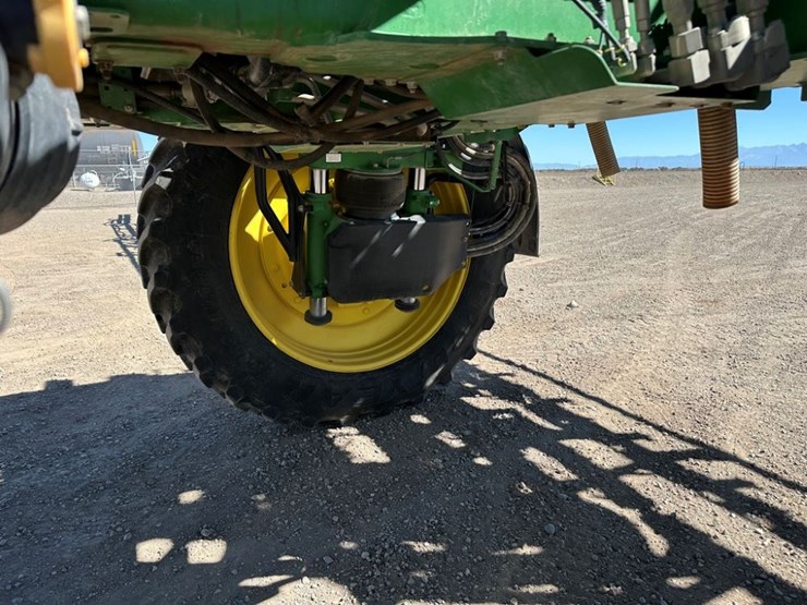 2015-john-deere-r4045-image-38