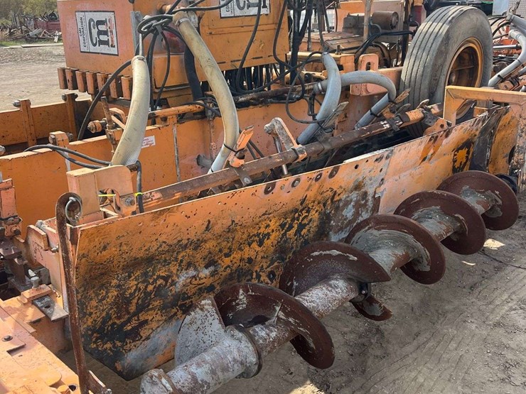 curb-master-concrete-paver-model-2000fp-image-11
