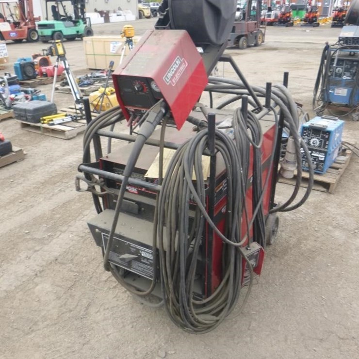 Lincoln DC 600 Welder Power Source
