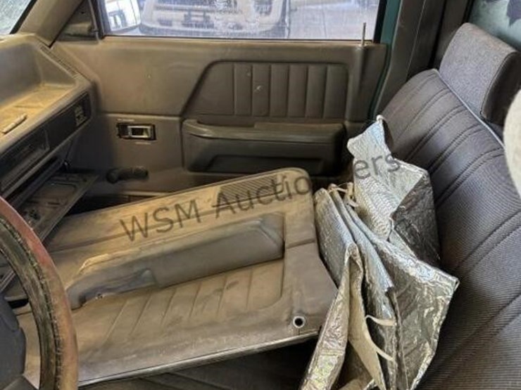 1995-dodge-dakota-image-22