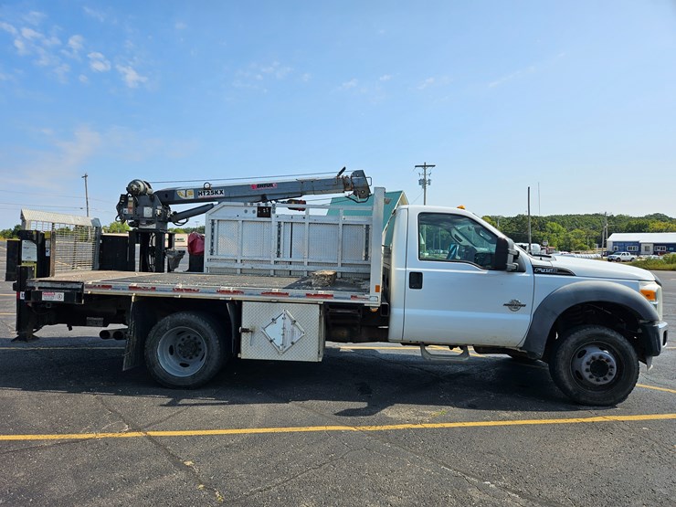 2011-ford-f450-image-22