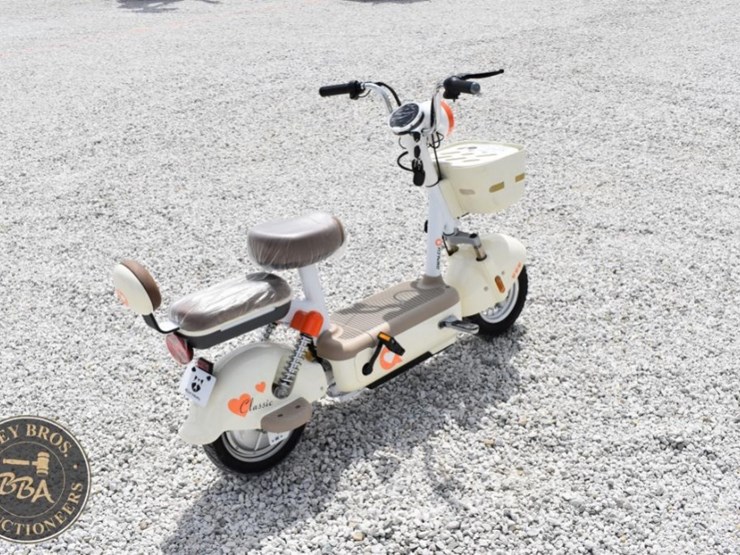 electric-scooter,-two-seater,-image-7