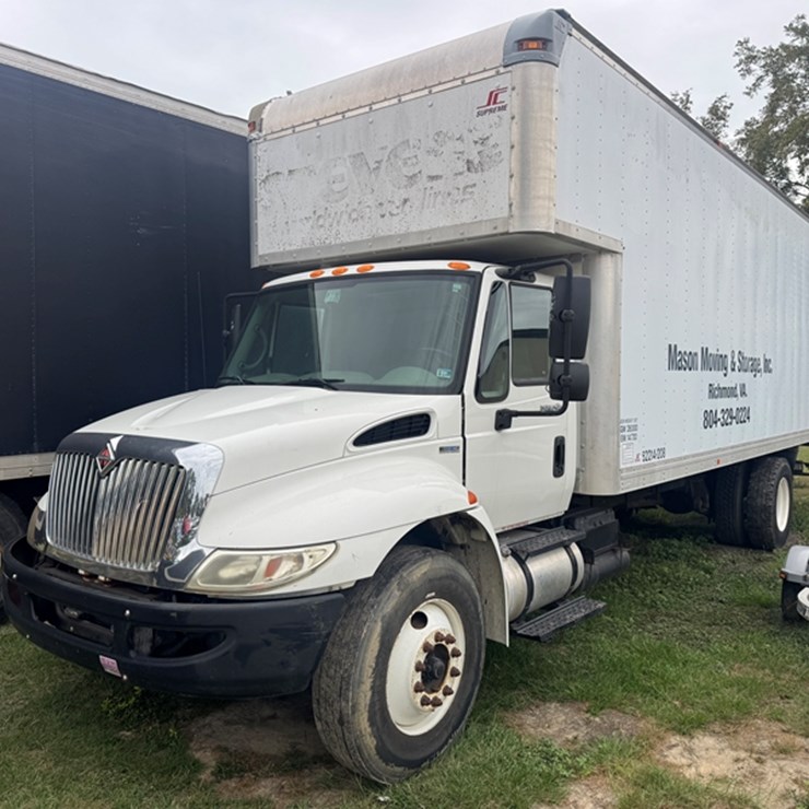 2011 INTERNATIONAL DURASTAR BOX TRUCK, MAXXFORCE DIESEL, AUTOMATIC TRANSMISSION 314,348 MILES SHOWI