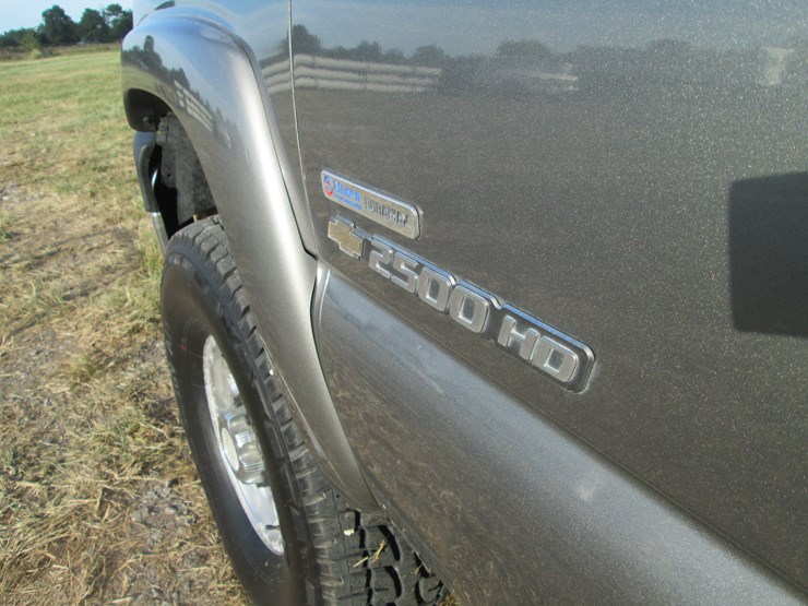 2007-chevrolet-2500hd-image-14