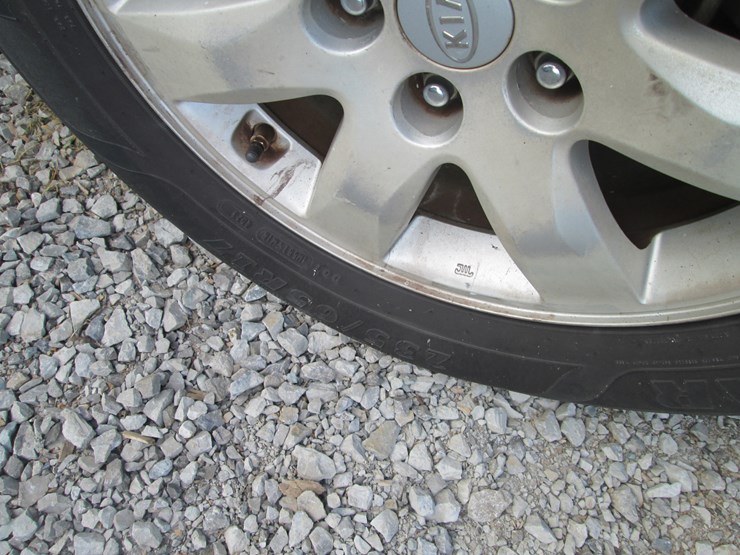 2011-kia-sorento-image-6