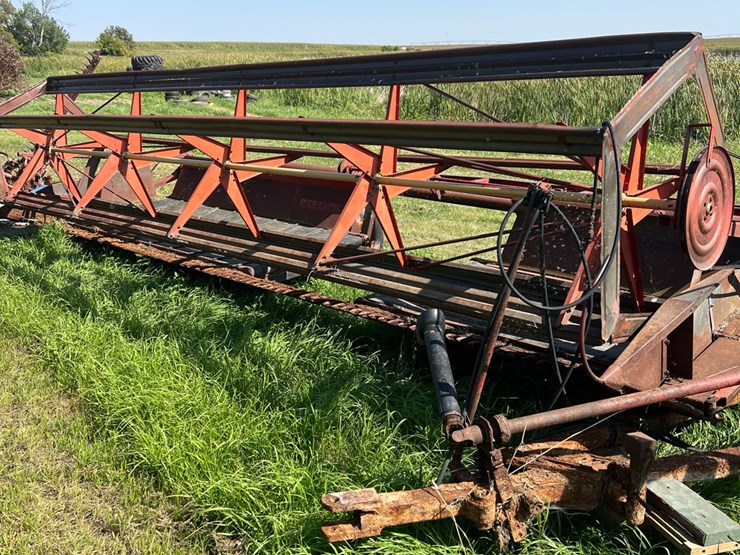 18’-versatile-swather-image-15