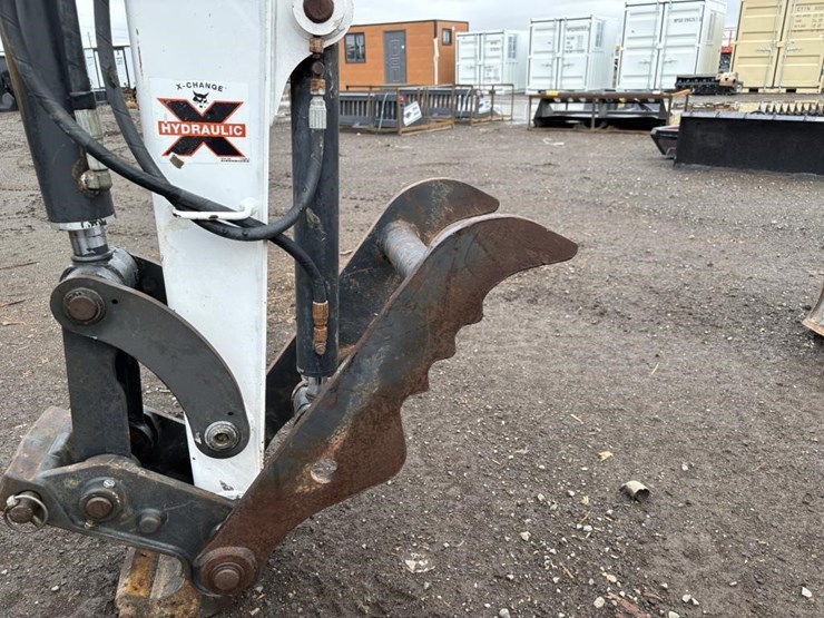 2019-bobcat-e32i-image-15