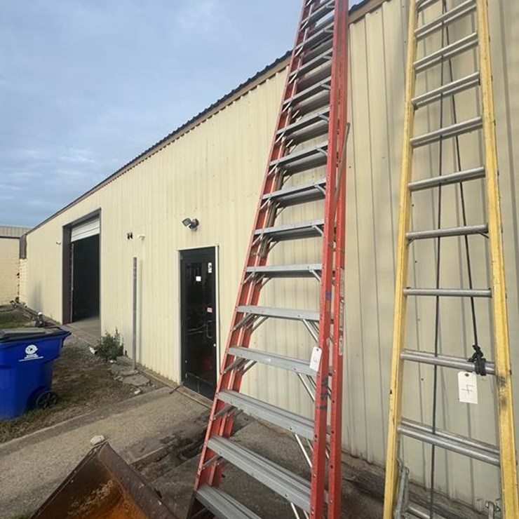 FIBERGLASS A FRAME LADDER 13'4 CLIMBING HEIGHT"