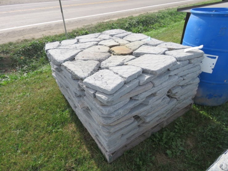 pennsylvania-blue-stone-tumbled-rocks-image-1