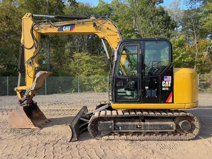 2017-caterpillar-307e2-image-2