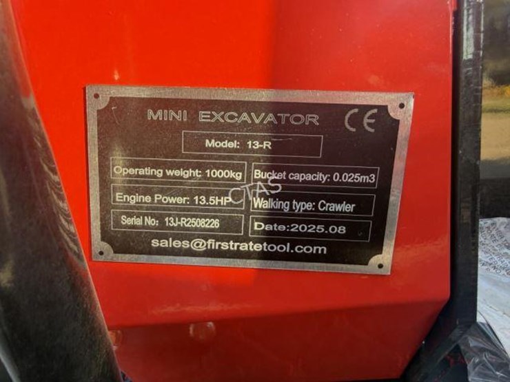 #40-•-mini-excavator---gas---model:-13-r-image-6