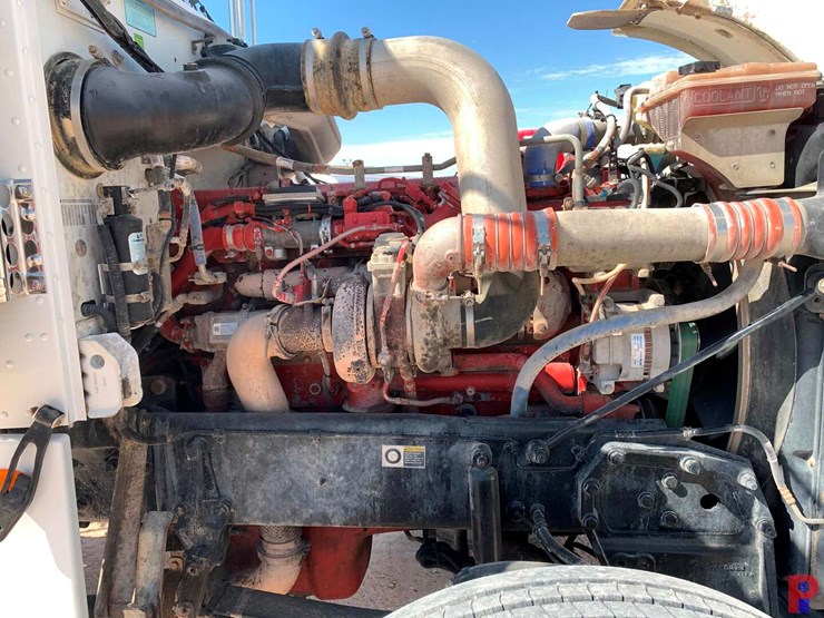 2012-peterbilt-367-image-6