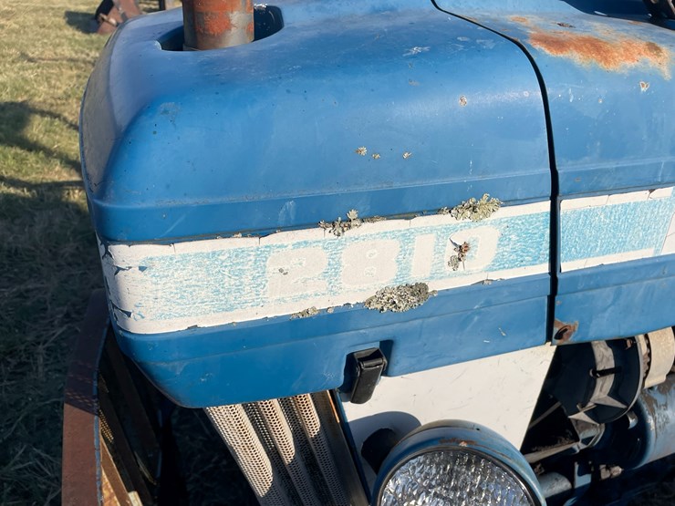 ford-2810-image-15