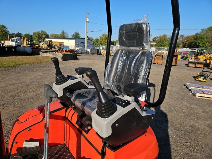tpm-industrial-tpm-20k-mini-excavator-image-15