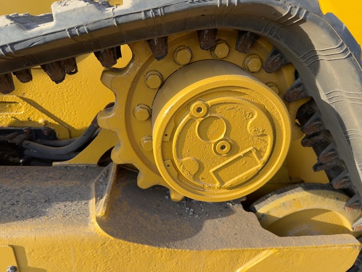 2021-caterpillar-259d3-image-15