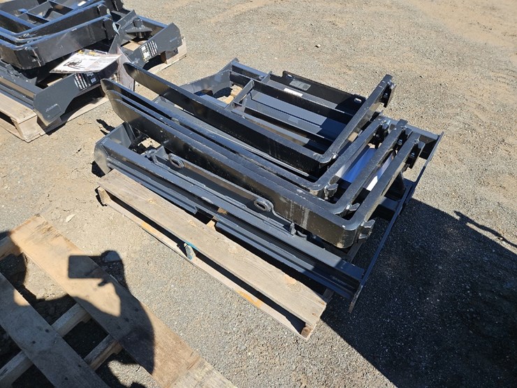 (2)-landhonor-42"-forks-image-3