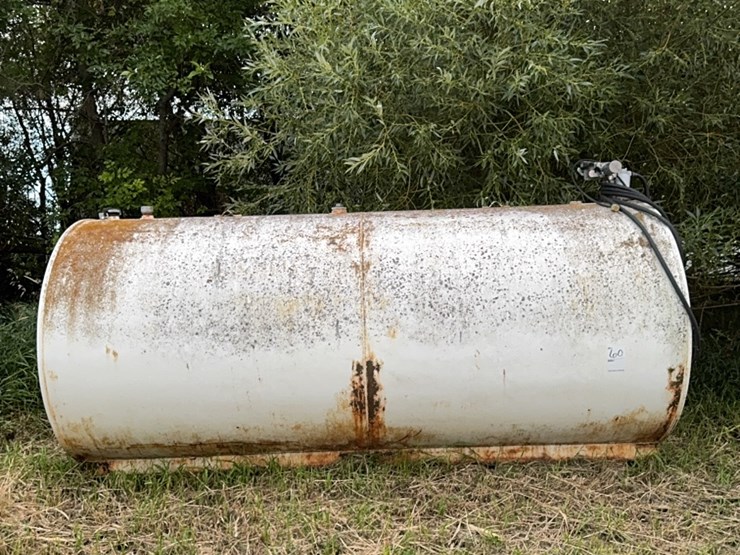 2,000-gallon-fuel-tank-image-1