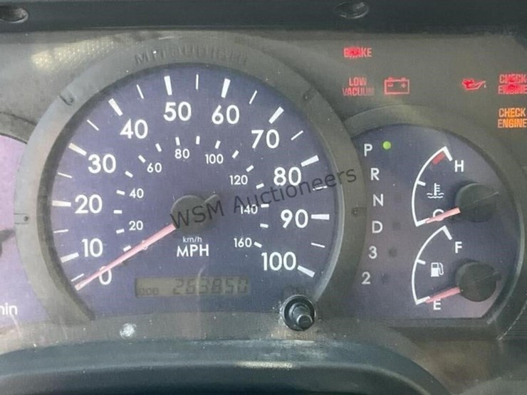 2007-mitsubishi-fuso-box-truck-image-13
