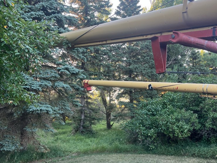 10-x-61-westfield-auger-with-mechanical-swing--hopper-image-12