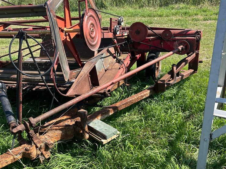 18’-versatile-swather-image-11