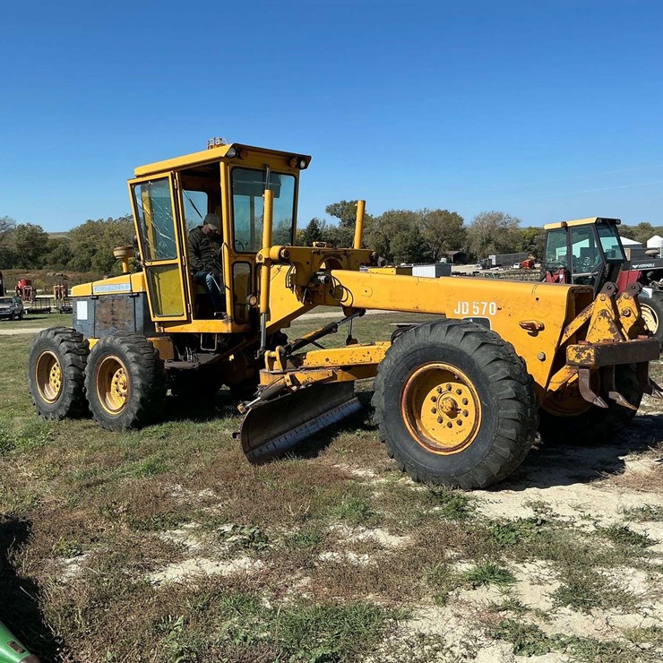 John Deere 5750