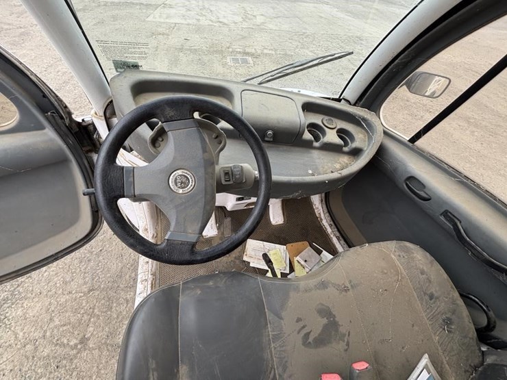 2011-gem-lsv-utility-cart-image-10