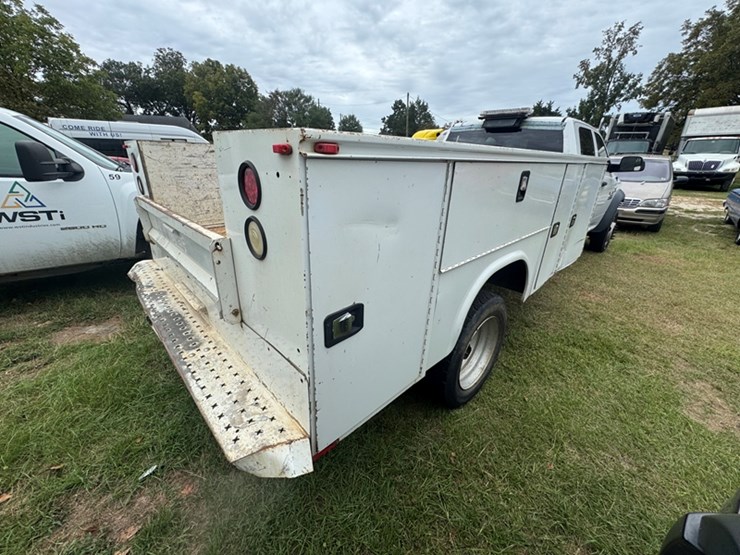 2016-ram-4500-tradesman-image-4
