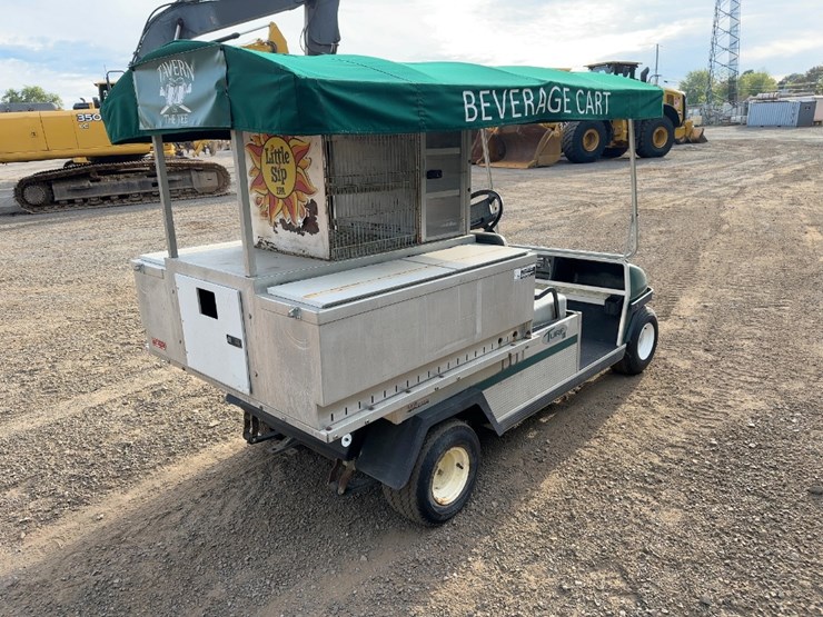 club-car-turf-ii-beverage-cart-image-5
