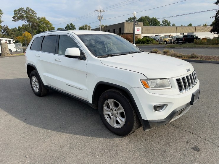 2015-jeep-grand-cherokee-laredo-image-7