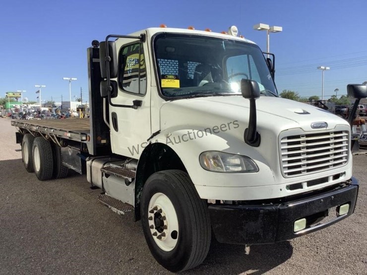 2012-freightliner-m2-f/b-image-4