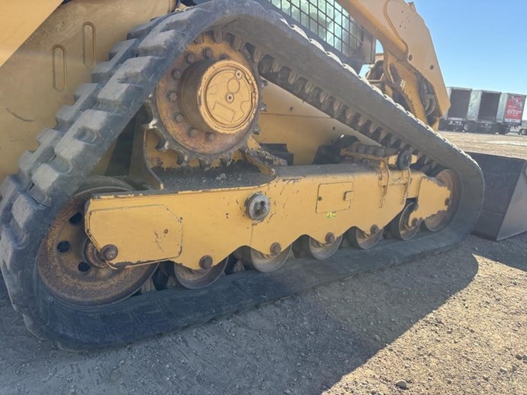 2016-caterpillar-299d2-xhp-image-16