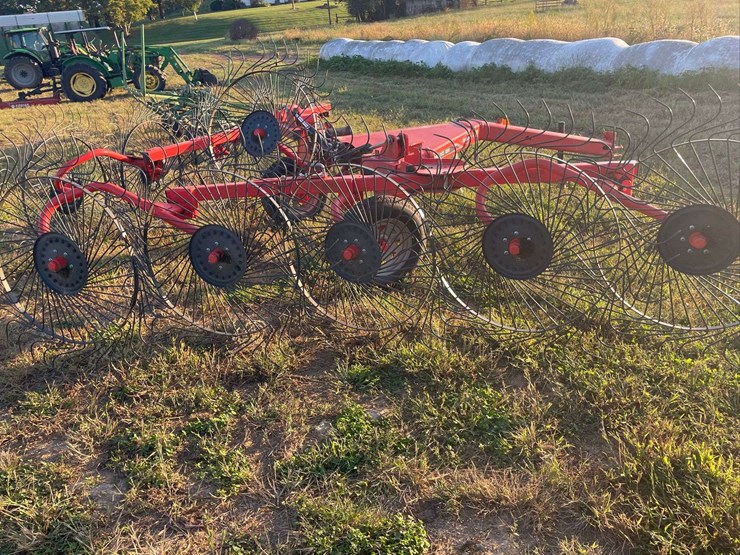 kuhn-10-wheel-speed-rake-image-10